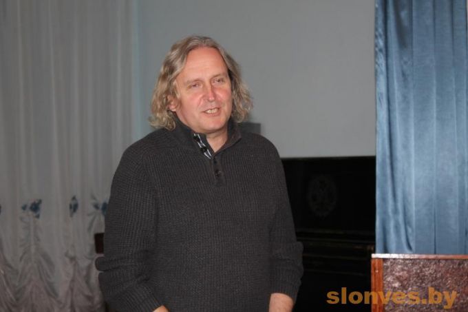 Артист Юрий Жигамонт встретился со слонимчанами