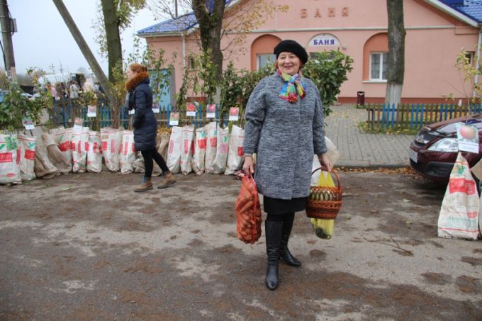 И закупились, и повеселились.В Ошмянах прошла сельскохозяйственная ярмарка