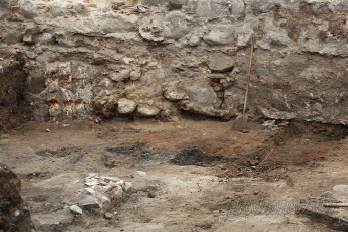 Золотой подарок Замковой горы: археологи нашли кольцо в слое XIV–XV веков