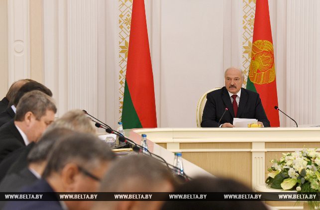 Александр Лукашенко: в экономике наметился рост, но оснований для самоуспокоенности нет (+Видео)
