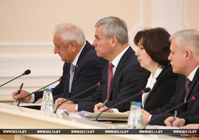 Александр Лукашенко: в экономике наметился рост, но оснований для самоуспокоенности нет (+Видео)