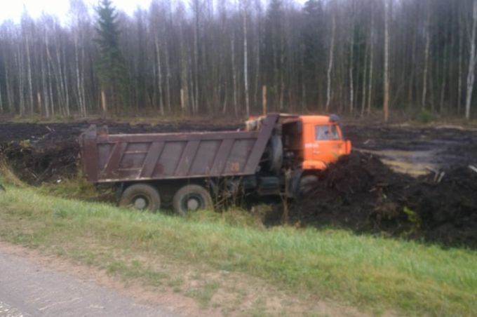 В Лидском районе КамАЗ столкнулся с Ауди