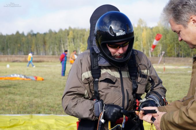 На аэродроме в Зябровке Гомельского района прошли соревнования по парапланерному спорту "Полесский десант-2017"