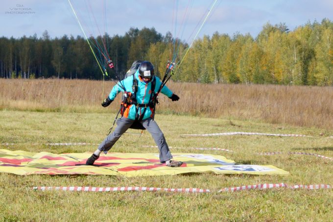 На аэродроме в Зябровке Гомельского района прошли соревнования по парапланерному спорту "Полесский десант-2017"