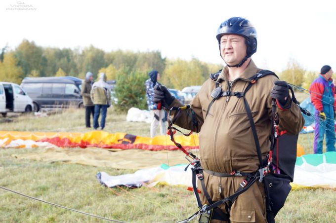 На аэродроме в Зябровке Гомельского района прошли соревнования по парапланерному спорту "Полесский десант-2017"