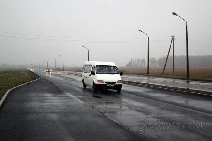 В Сморгони на проспекте Индустриальном завершен капитальный ремонт проезжей части протяженностью более двух километров