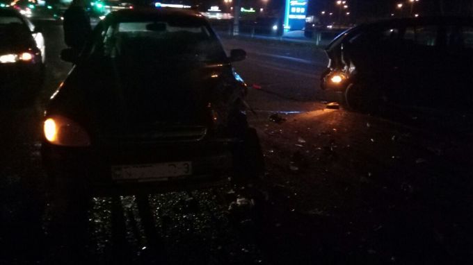 Фотофакт. Несколько легковушек и мотоцикл попали в ДТП в Речице