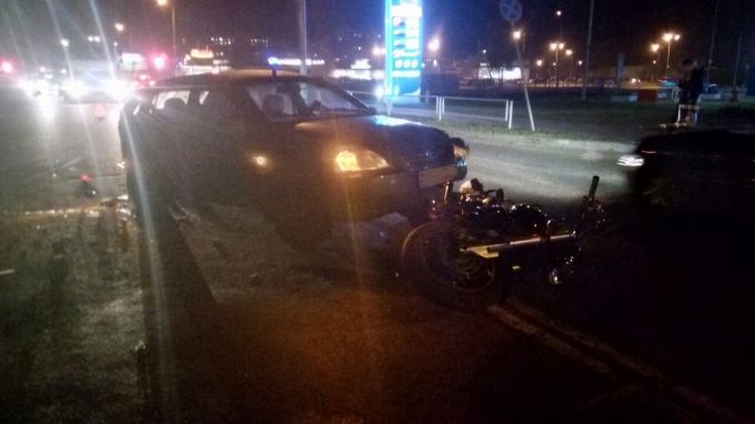 Фотофакт. Несколько легковушек и мотоцикл попали в ДТП в Речице