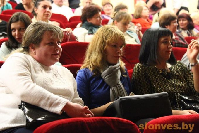 О женском счастье и школьной поре спела Татьяна Овсиенко в Слониме