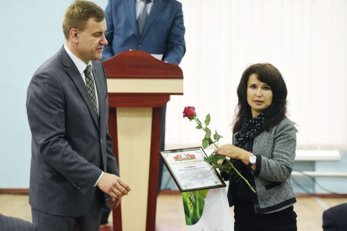 Гомельский химзавод поздравил коллектив «Морозовичи-Агро» с профессиональным праздником