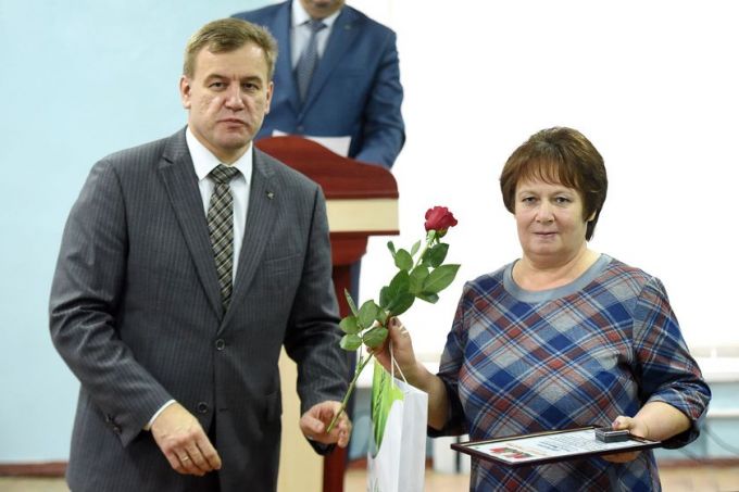 Гомельский химзавод поздравил коллектив «Морозовичи-Агро» с профессиональным праздником