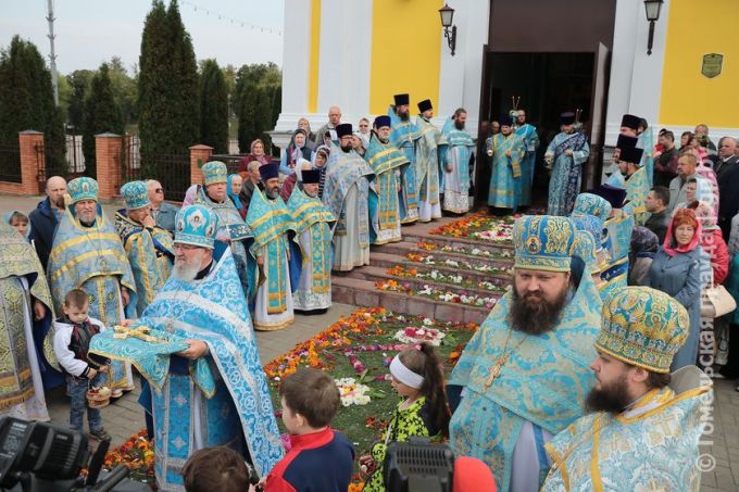 В Речице торжественно отпраздновали 145-летие со дня первого освещения Свято-Успенского собора