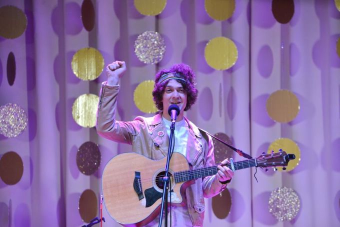 Фотофакт. Праздничный концерт и обновлённая Доска почёта на «Милкавите»