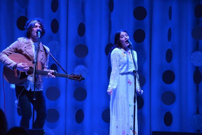 Фотофакт. Праздничный концерт и обновлённая Доска почёта на «Милкавите»