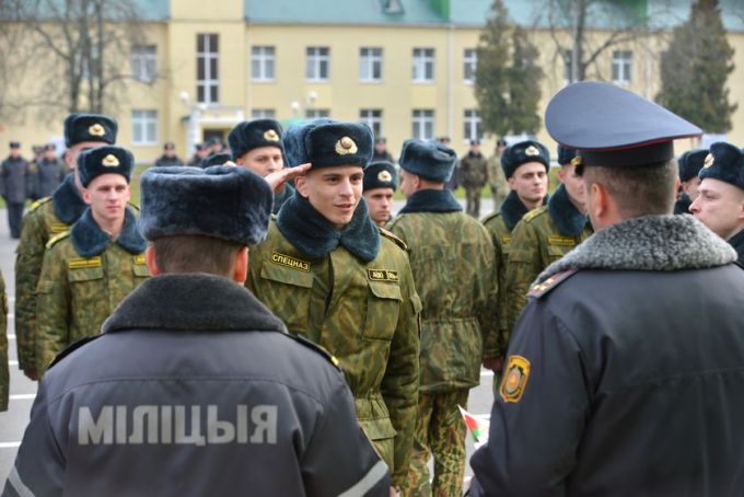 Отслужили с честью. Войсковую часть в Лещинце покинули срочники