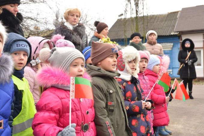 Жильцы улицы Рокоссовского почтили память Маршала Советского Союза